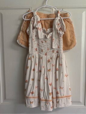 Size 7 Love & Grow Clothing Co. Butterfly Smocked Tunic and Shorts Set.  In EUC!